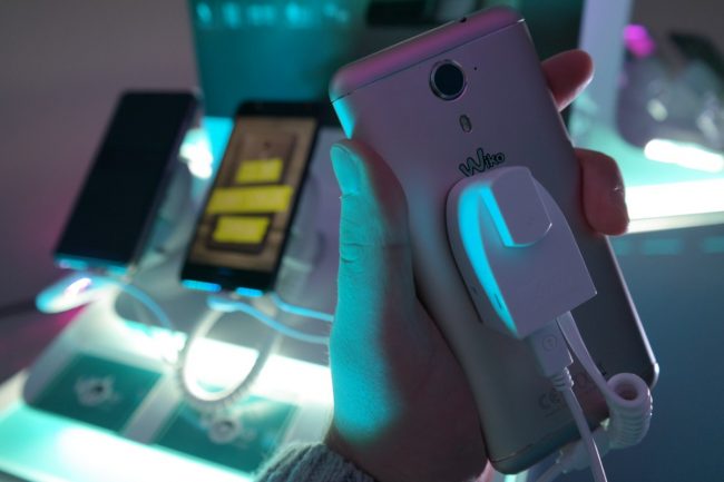 Tył Wiko ufeel Prime class="wp-image-531152" 