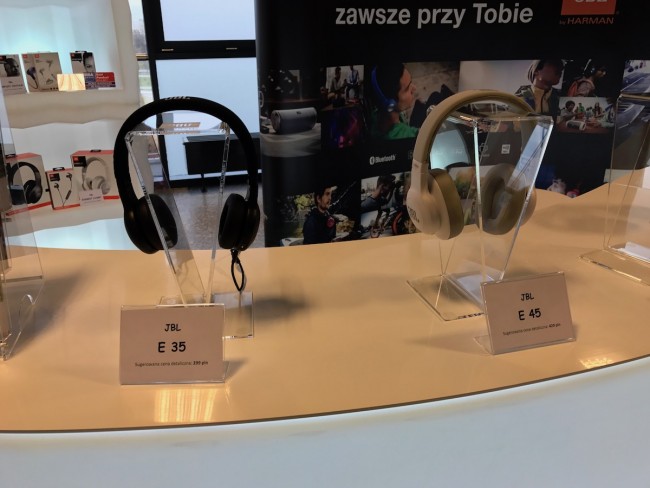 Audio Video Show 2016 - słuchawki class="wp-image-526478" 