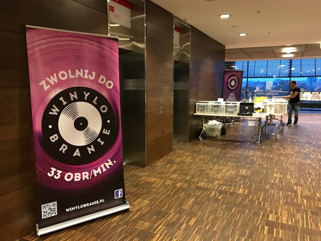 Gramofony i winyle na Audio Video Show 2016 class="wp-image-526827" 