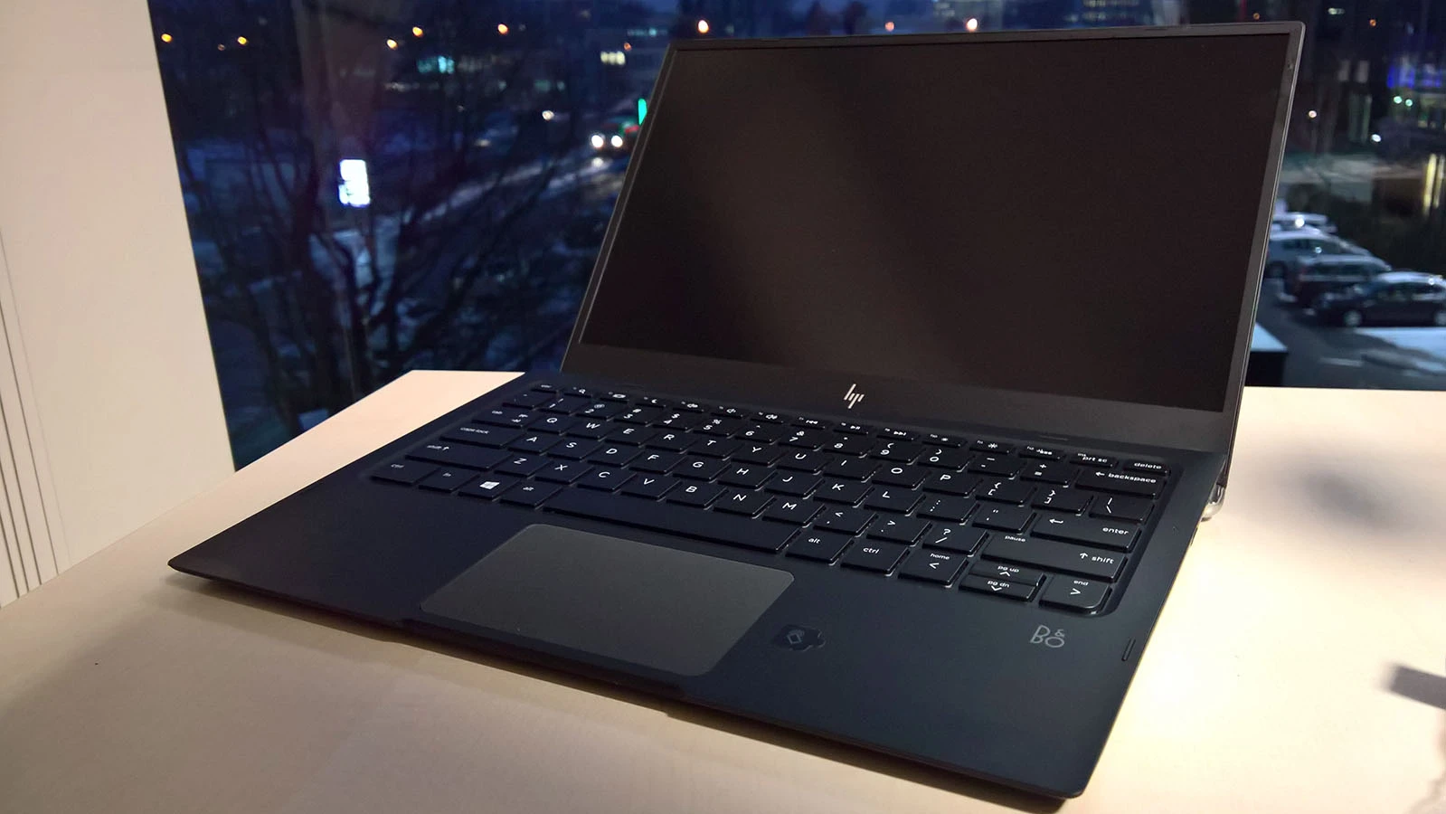 hp-elite-x3-9 class="wp-image-531552" 