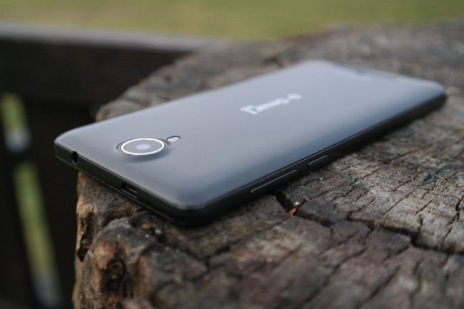 myphone-q-smart-elite-przyciski class="wp-image-529546" 
