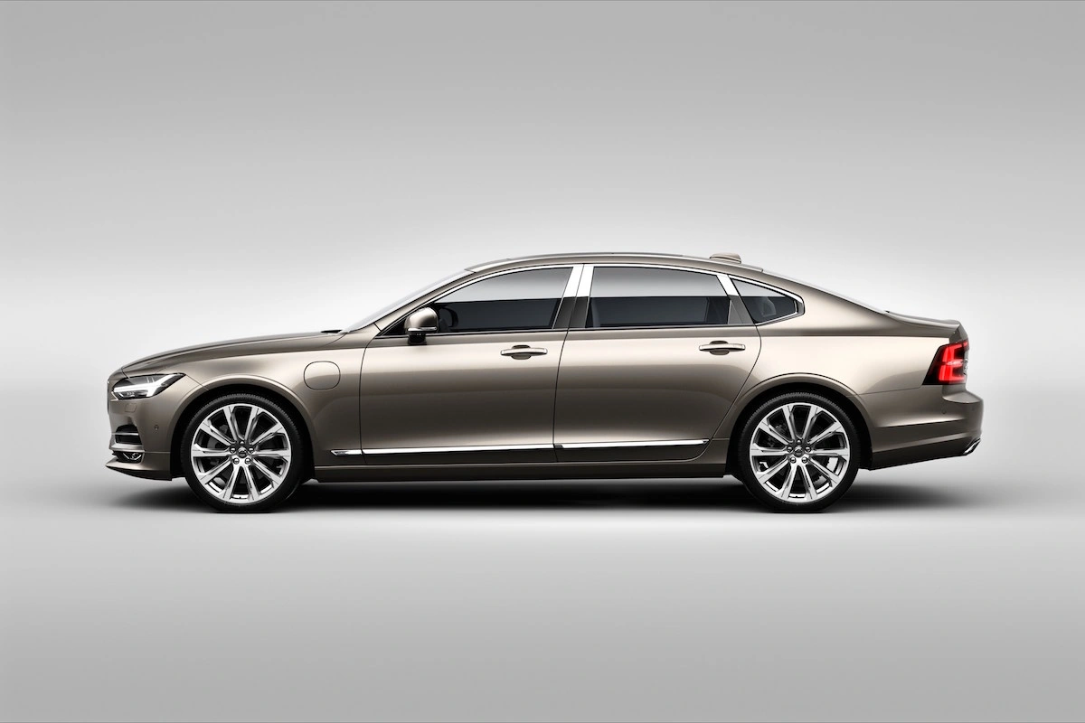 Volvo S90 Excellence exterior side class="wp-image-525673" 