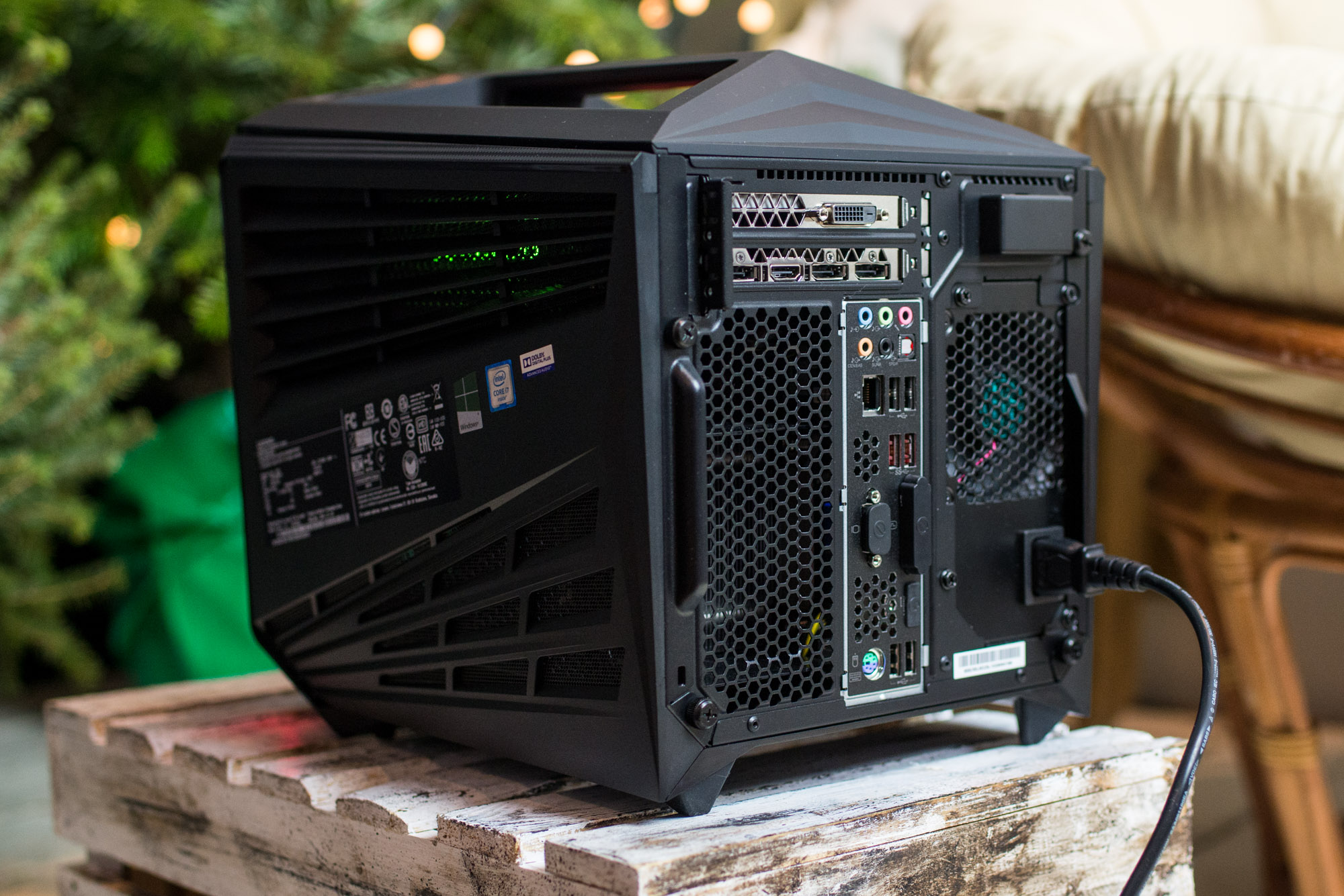 lenovo-y710-cube-11 class="wp-image-536190" 