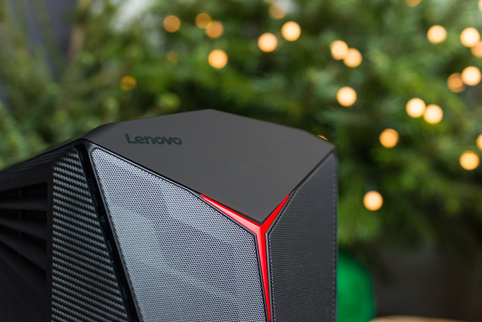 lenovo-y710-cube-3 class="wp-image-536182" 