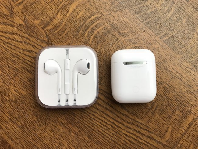 Słuchawki Apple AirPods W1 - opinie class="wp-image-535461" 