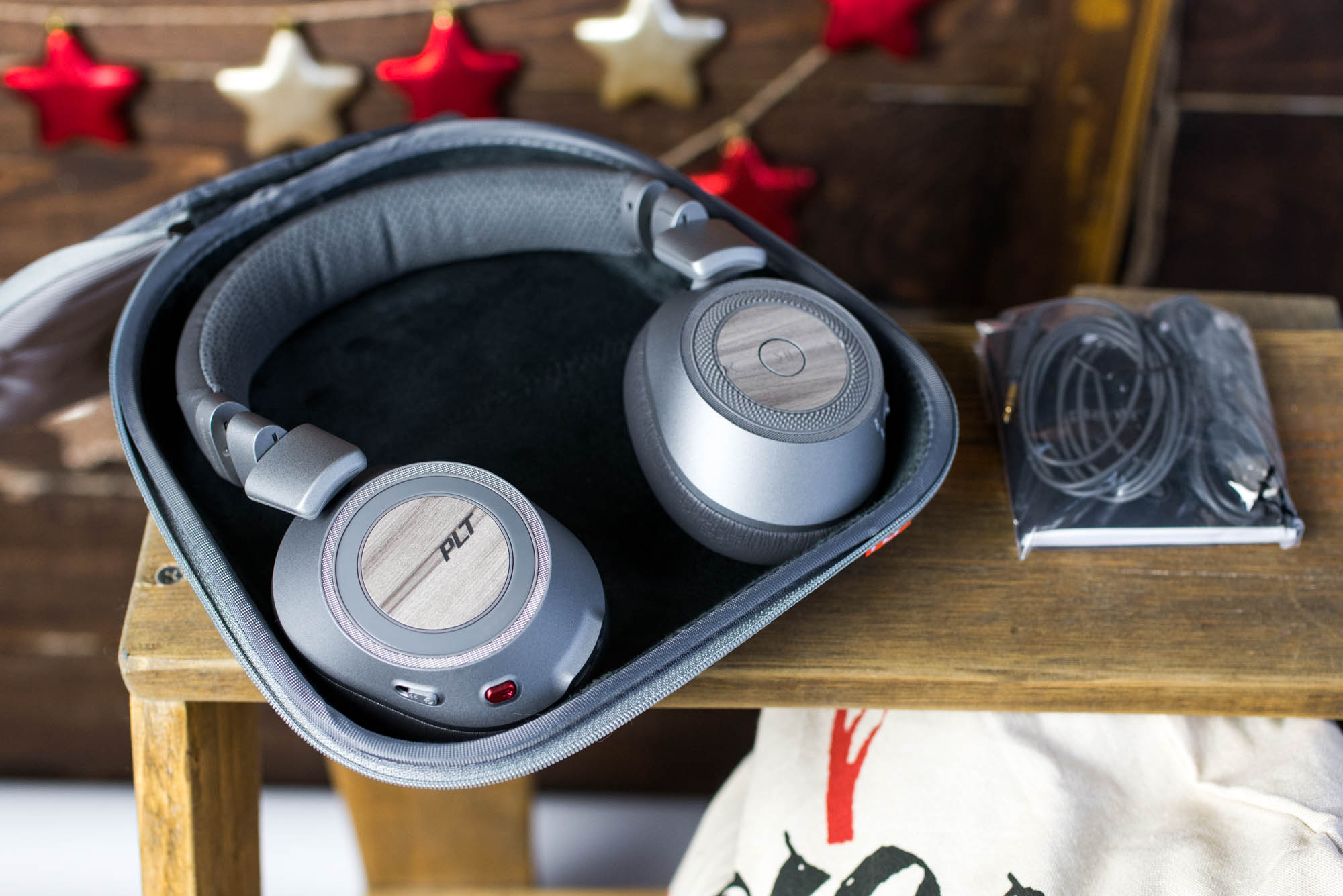 plantronics-backbeat-pro-2-1 