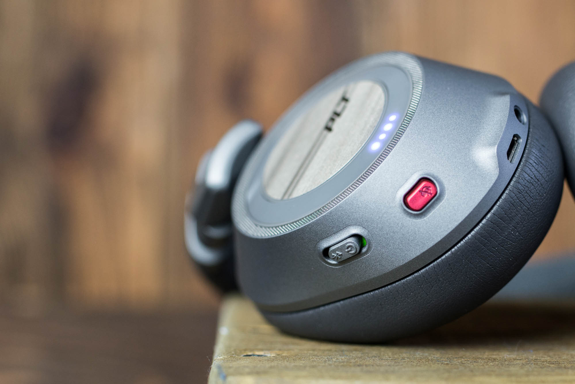 plantronics-backbeat-pro-2-5 