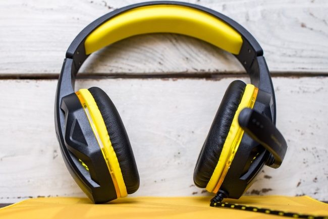 Hykker Gaming Sound XR to słuchawki dla graczy z Biedronki kosztujące 39,99 zł. class="wp-image-540110" 