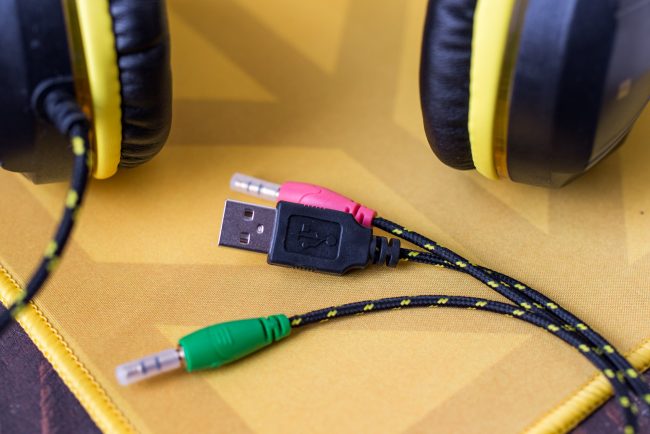 Hykker Gaming Sound XR to słuchawki dla graczy z Biedronki kosztujące 39,99 zł. class="wp-image-540116" title="Hykker Gaming Sound XR - słuchawki dla graczy, które kupisz w Biedronce." 
