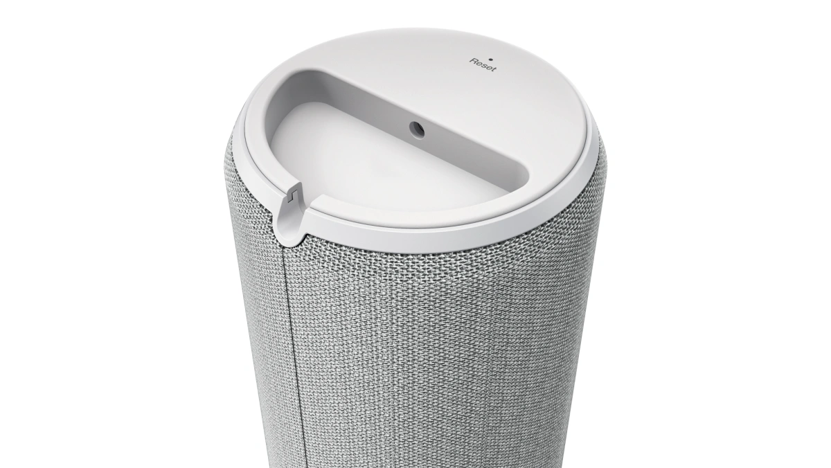 lenovo-smart-assistant-easy-set-up_in-light-gray class="wp-image-536880"