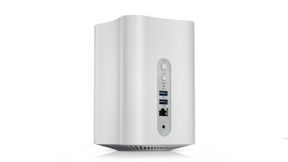 lenovo-smart-storage-showing-ports class="wp-image-536884" 