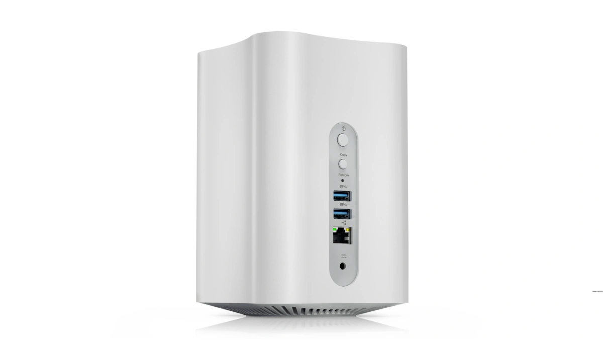 lenovo-smart-storage-showing-ports class="wp-image-536884"