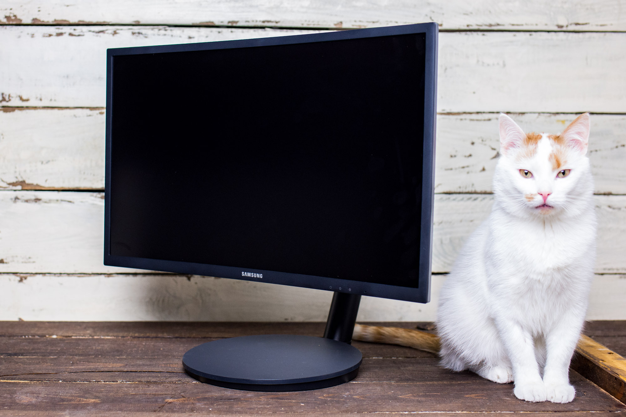 Samsung-C24FG70-13 class="wp-image-541649" 