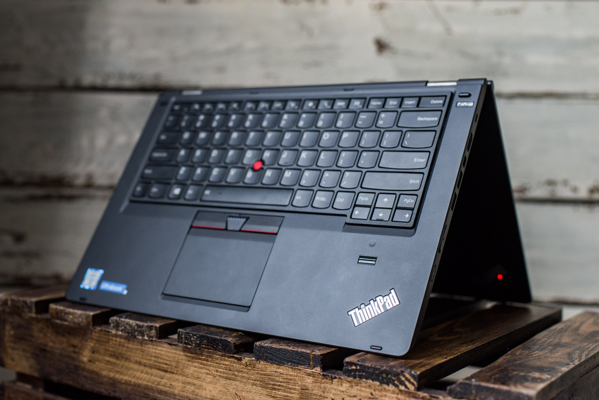 Thinkpad-P40-yoga--6 class="wp-image-539013" 