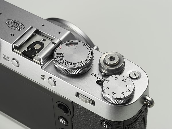 fujifilm-x100f class="wp-image-540338" 