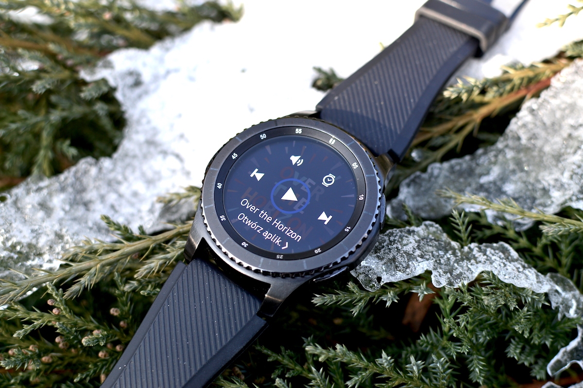 samsung-gear-s3-muzyka class="wp-image-541705" 