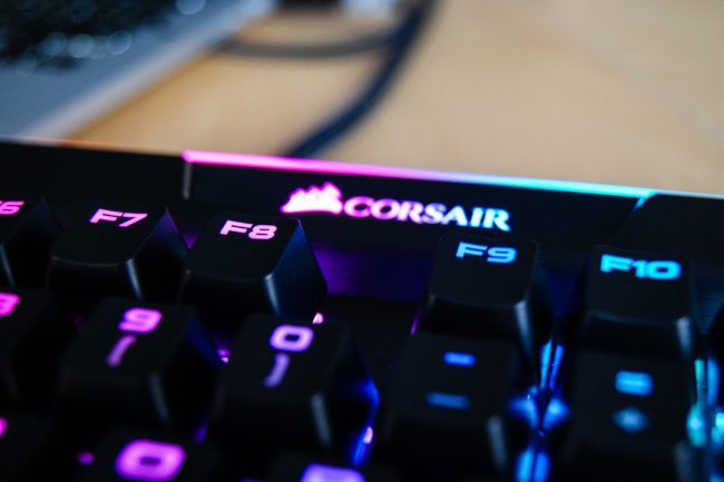 Corsair K95 RGB Platinum -31 class="wp-image-546698" 