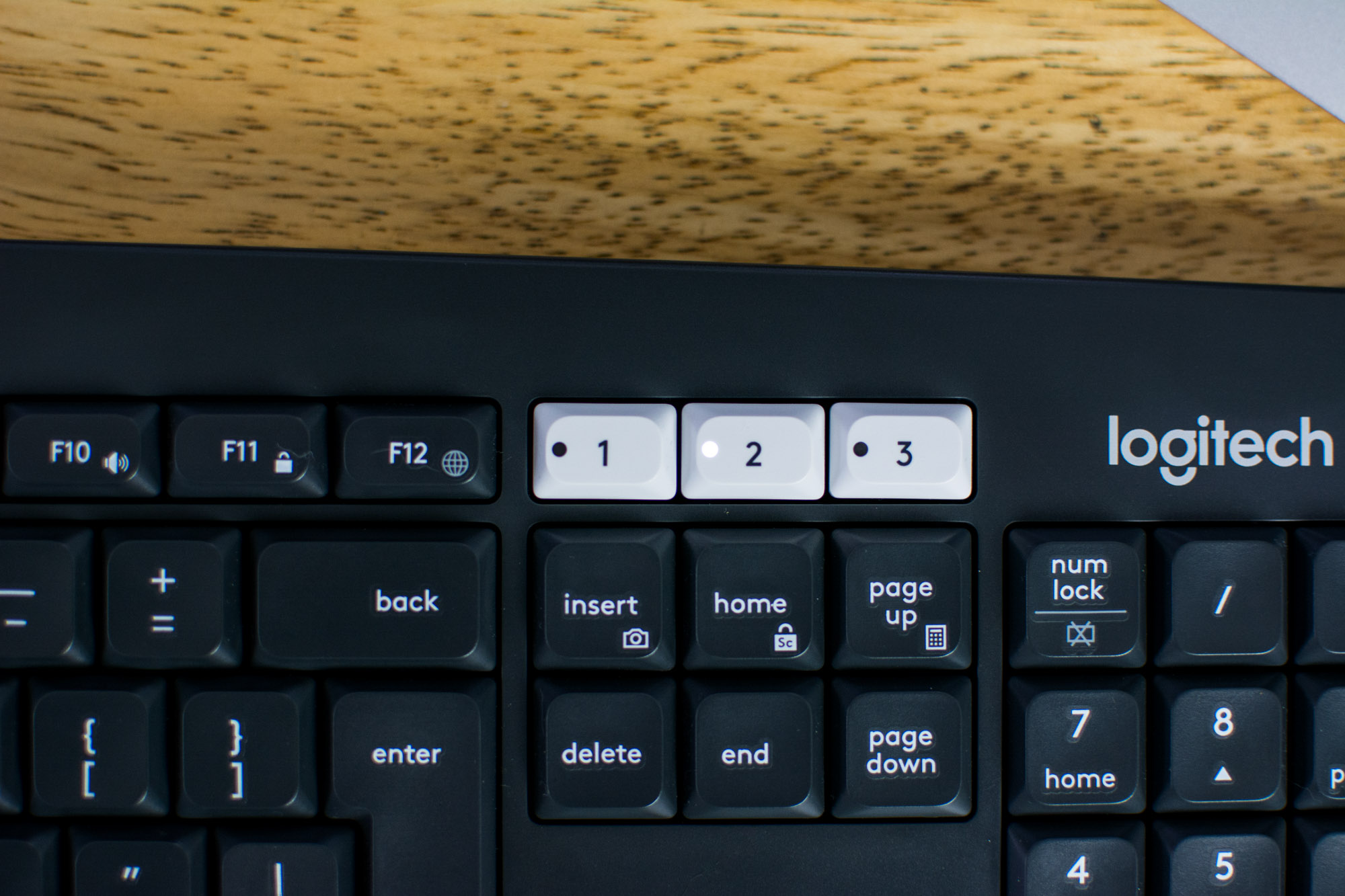 Logitech-MK850-2 class="wp-image-544558" 