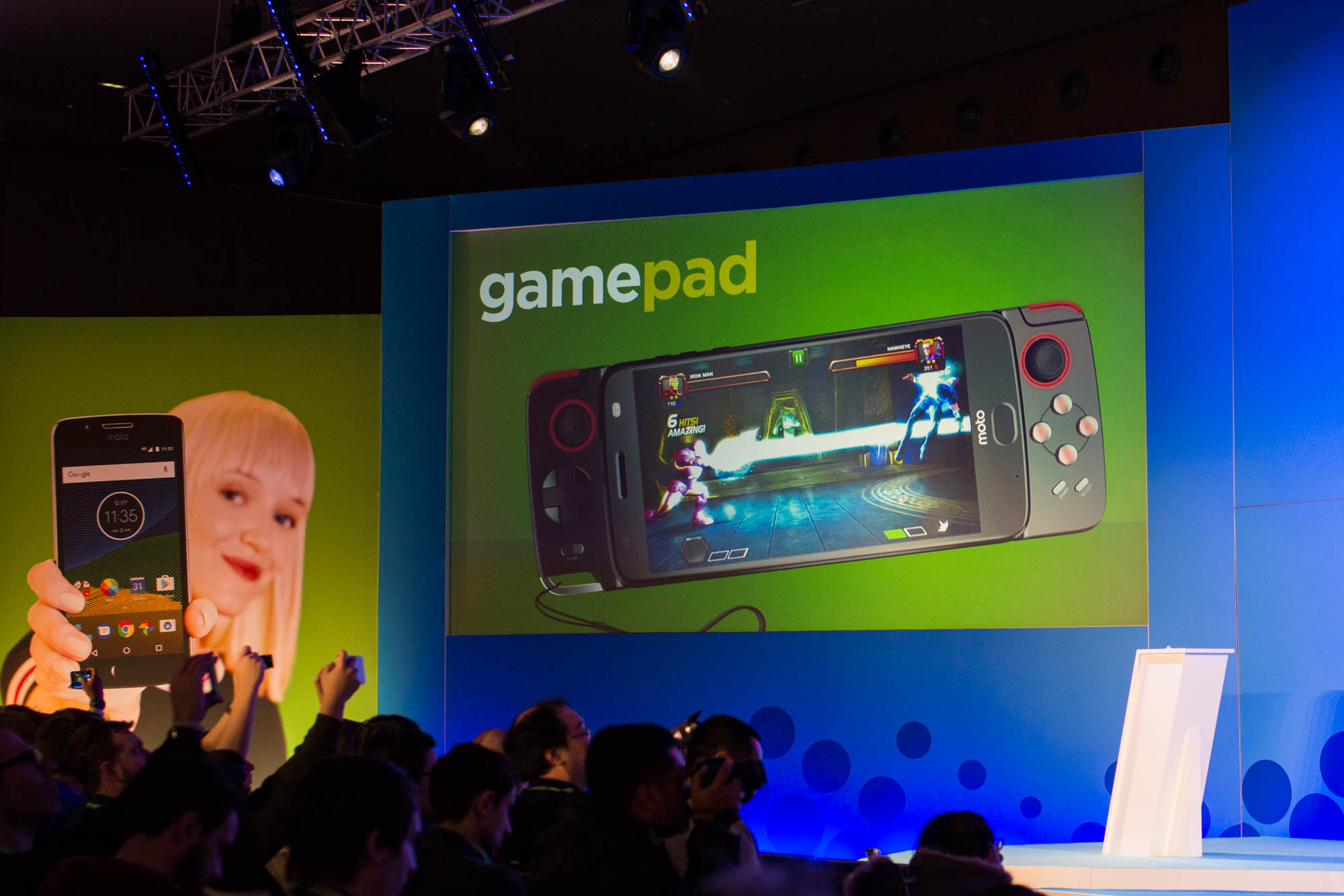 Moto-Mods-MWC-2017-6 class="wp-image-547657" 