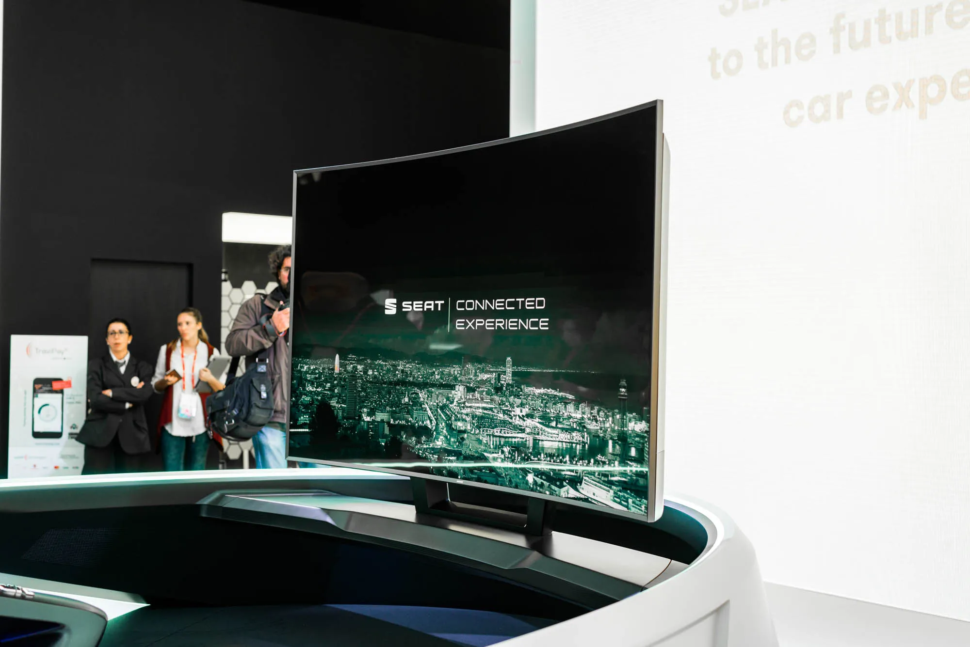 Seat-connect-MWC-2017-11 class="wp-image-548153" 