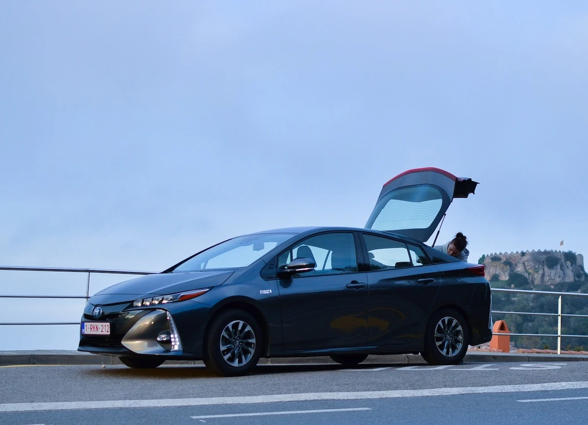 Toyota-prius-plug-in-hybrid-11 class="wp-image-545187"