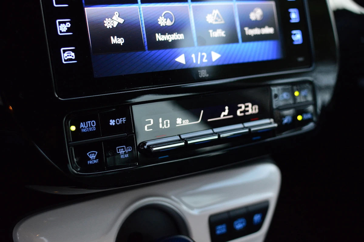 Toyota-prius-plug-in-hybrid-32 class="wp-image-545208"