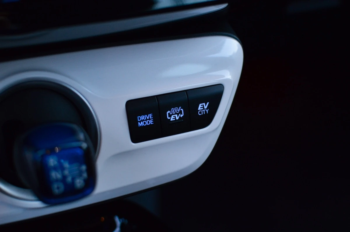 Toyota-prius-plug-in-hybrid-33 class="wp-image-545209"