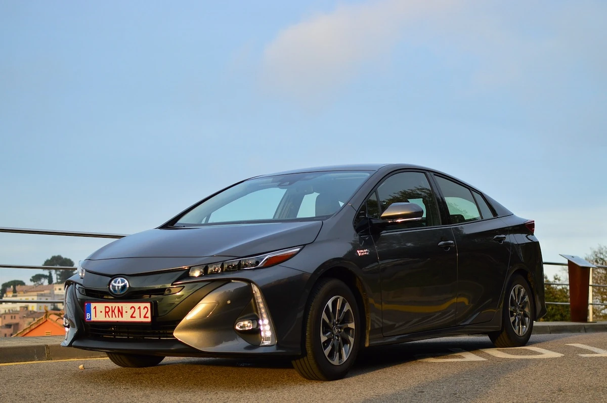 Toyota-prius-plug-in-hybrid-9 class="wp-image-545185"