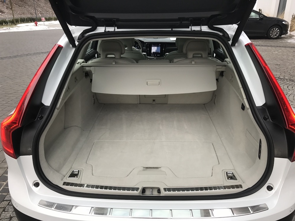 Volvo V90 CC, 8 class="wp-image-543992" 