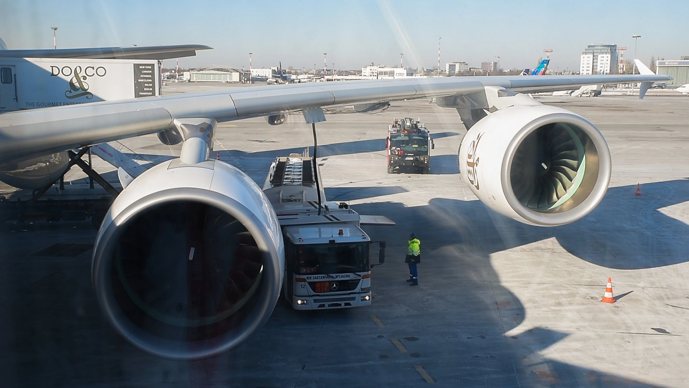 Airbus A380 linii Emirates na Lotnisku Chopina w Warszawie class="wp-image-544011" 