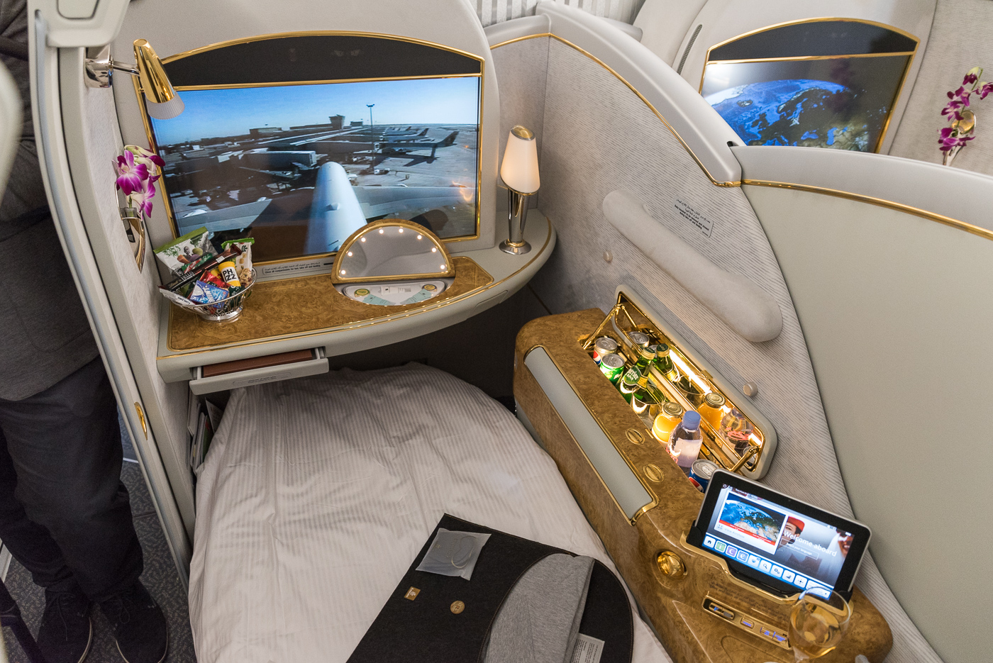 Airbus A380 linii Emirates na Lotnisku Chopina w Warszawie class="wp-image-544023" 