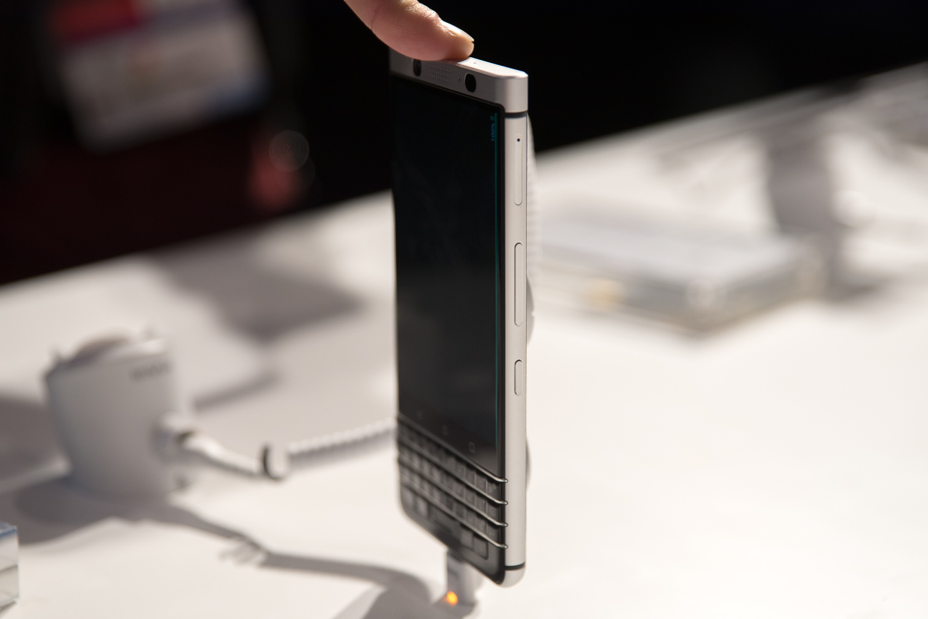blackberry-keyone (1 of 13) class="wp-image-547793" 