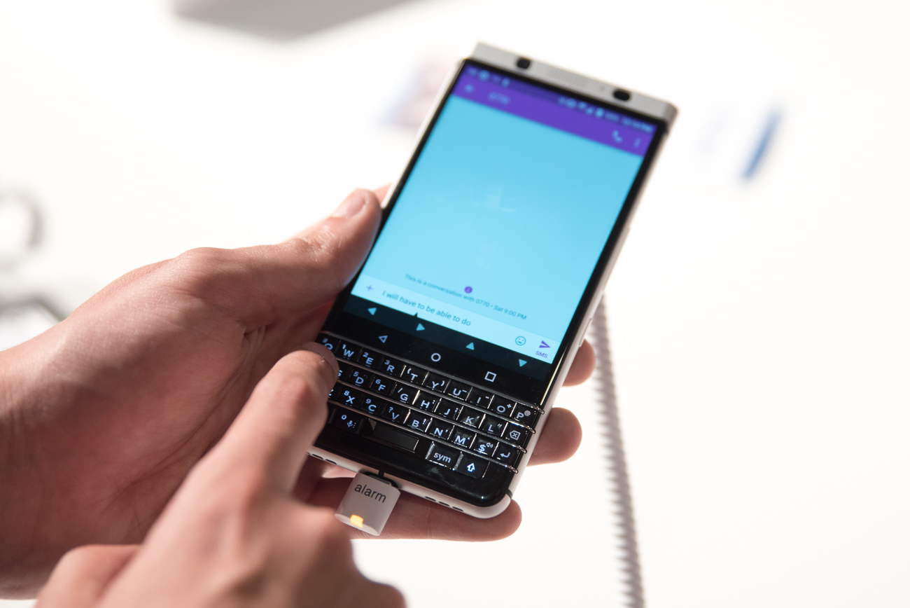 blackberry-keyone (11 of 13) class="wp-image-547803" 