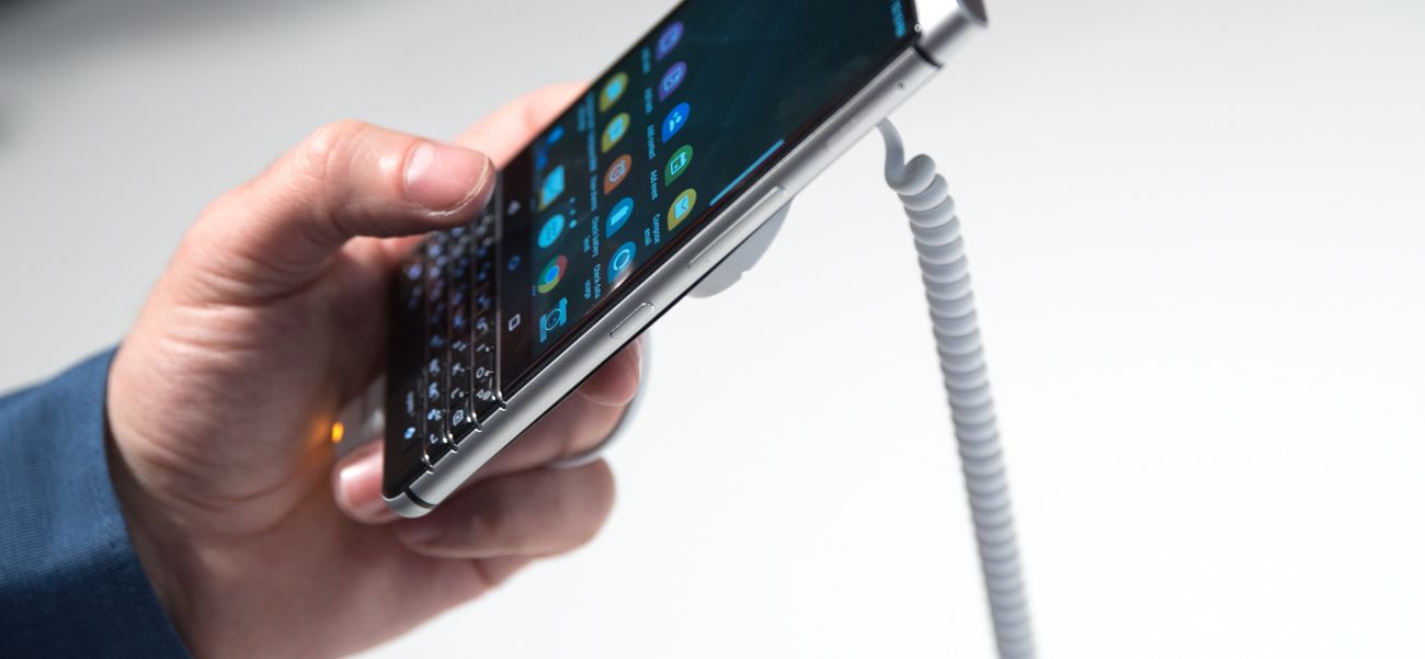 BlackBerry KeyONE - znana jest już cena i data startu sprzedaży
