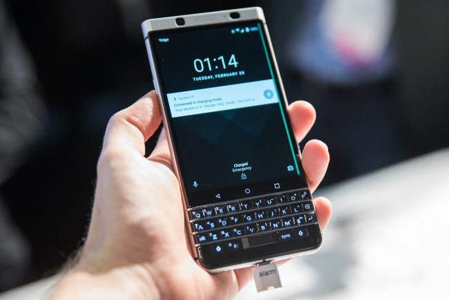 blackberry-keyone (4 of 13) class="wp-image-547796" 