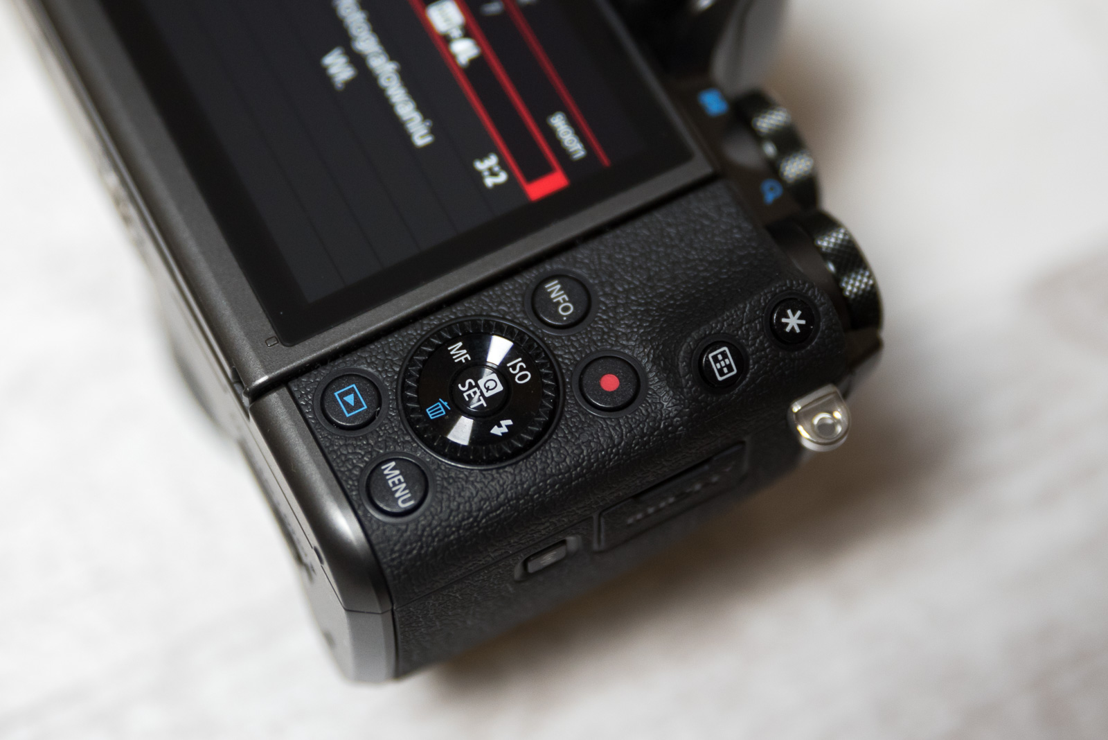 Canon EOS M5 recenzja class="wp-image-546217" 