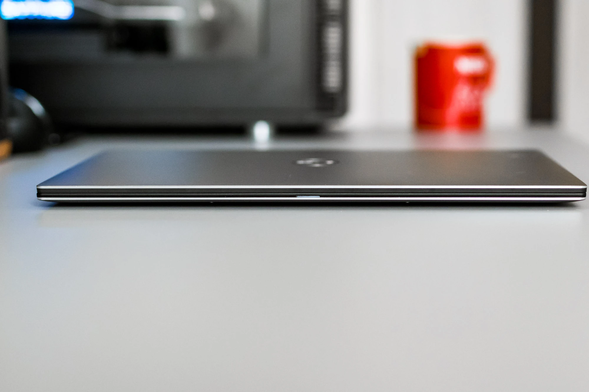dell-xps-13-2w1-13 class="wp-image-546080" 
