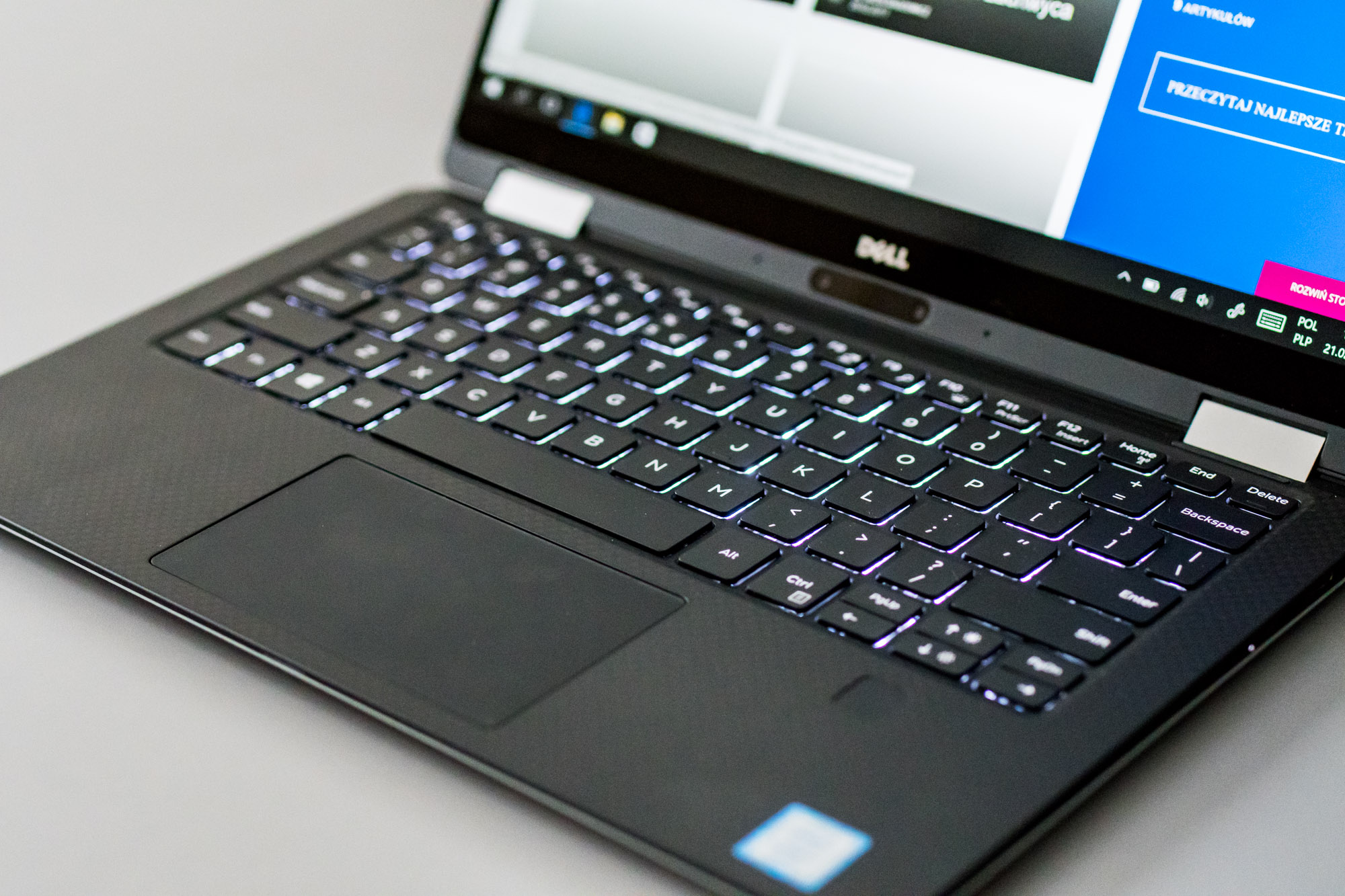 dell-xps-13-2w1-6 class="wp-image-546073" 