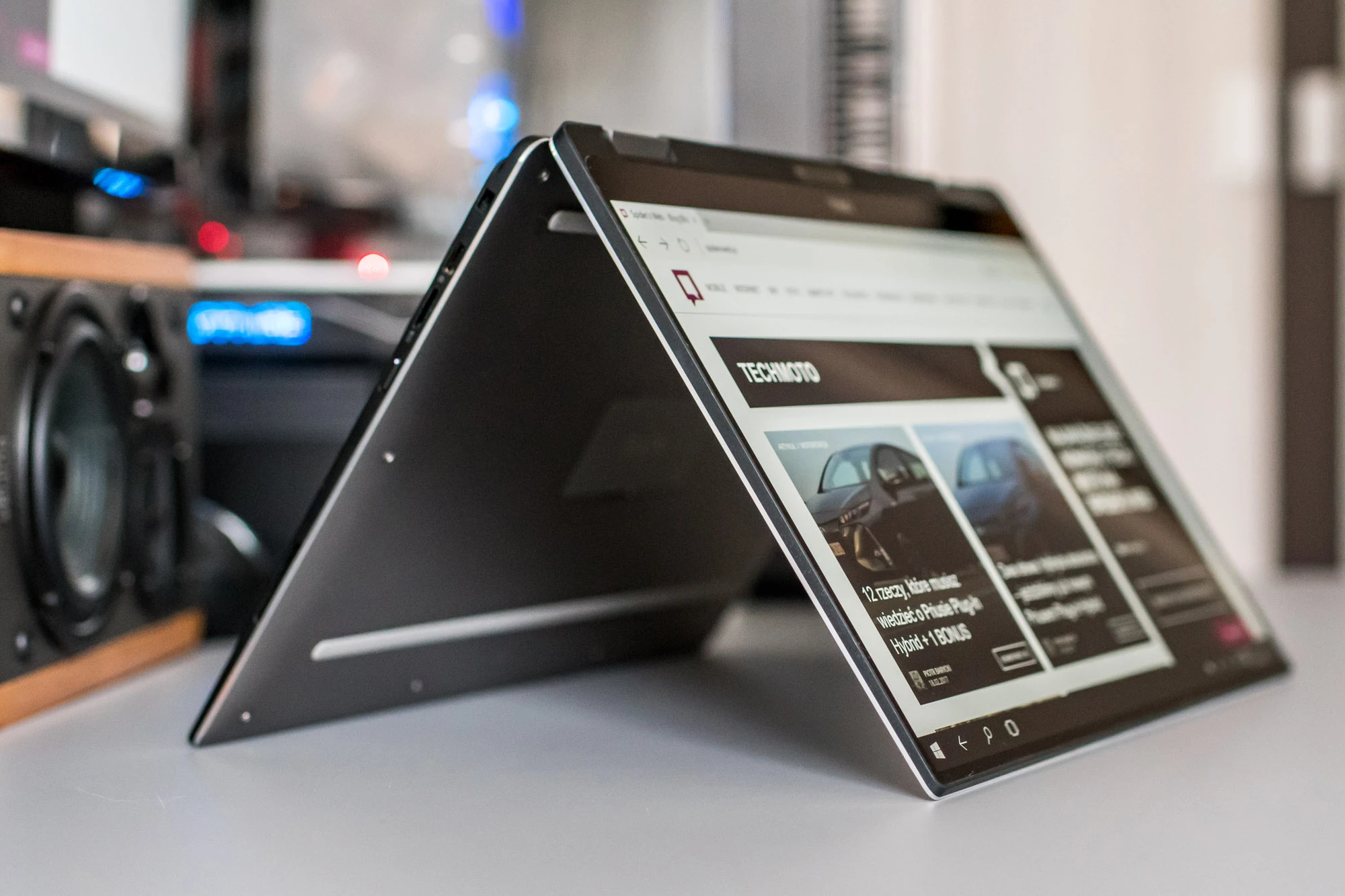 dell-xps-13-2w1-8 class="wp-image-546075" 