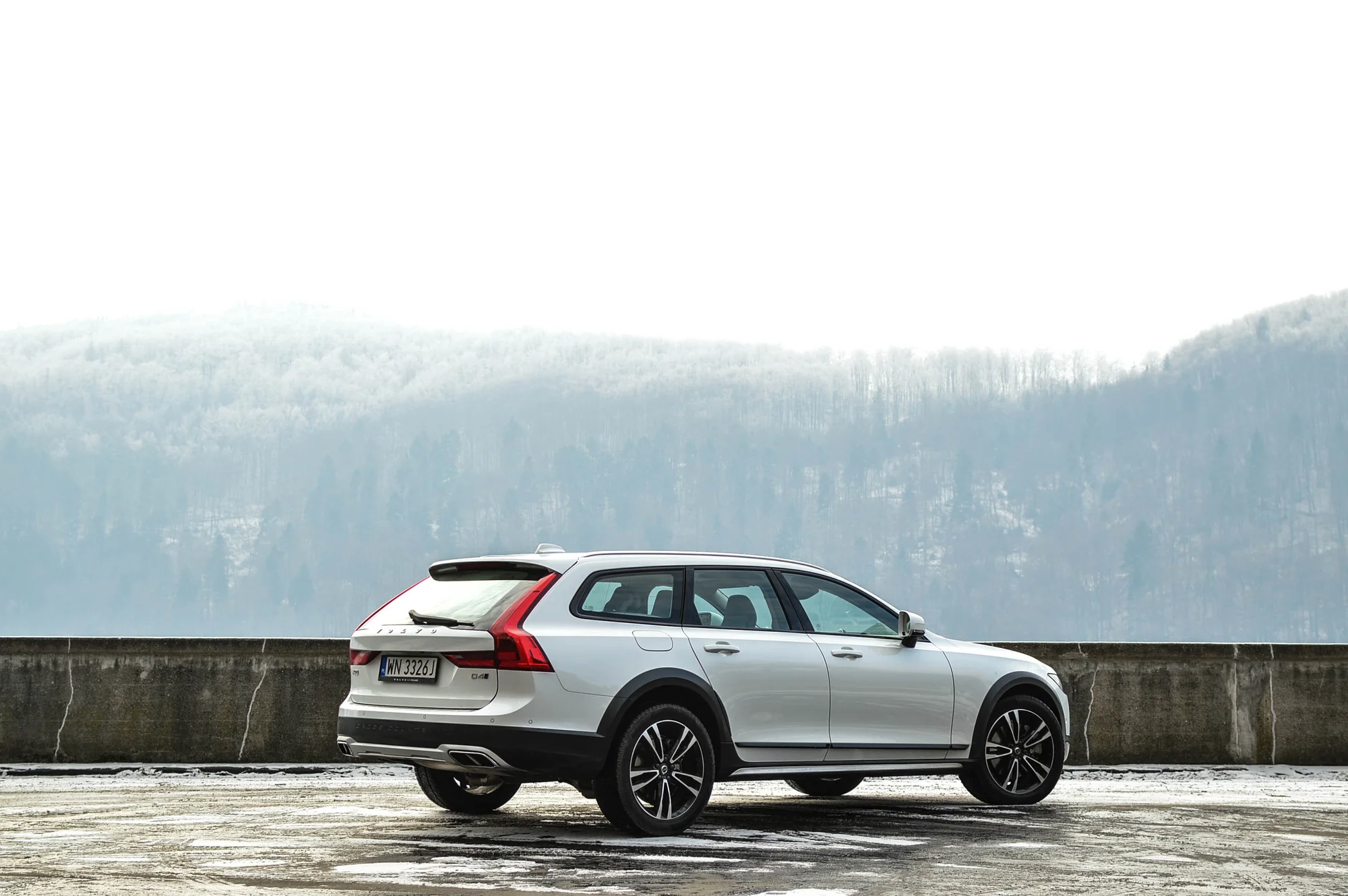 volvo-v90-cross-country-11 class="wp-image-545839"