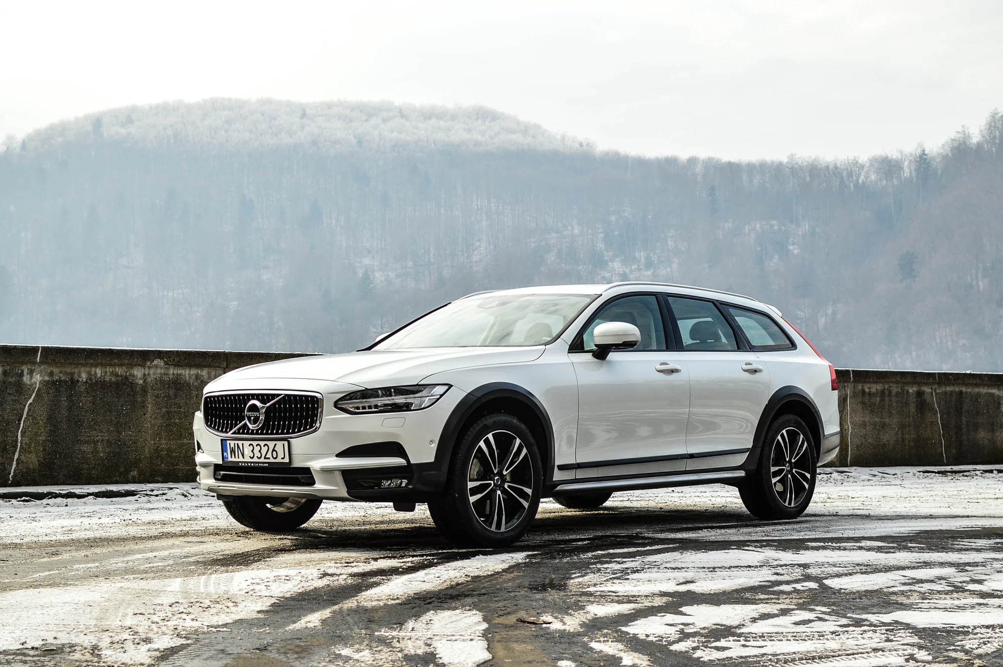 volvo-v90-cross-country-9 class="wp-image-545837"