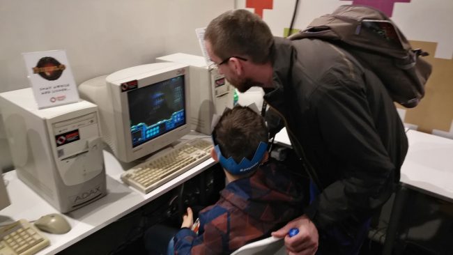 Strefa retro na IEM 2017 przyciągnęła graczy w każdym wieku. 