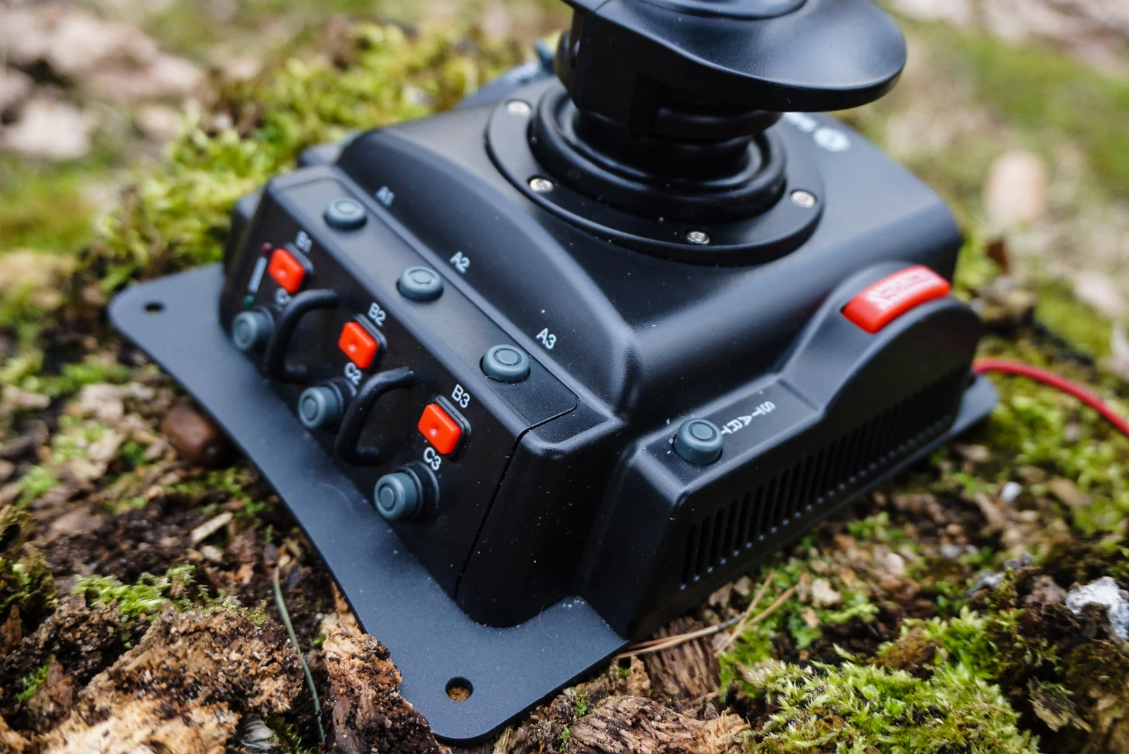 Ravcore Javelin to prawie idealny pierwszy joystick dla początkującego pilota - recenzja