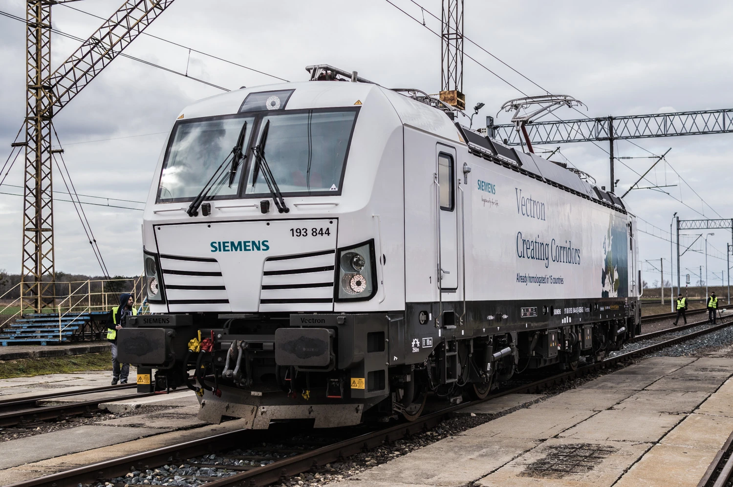 Siemens-Vectron-33 class="wp-image-552339" 