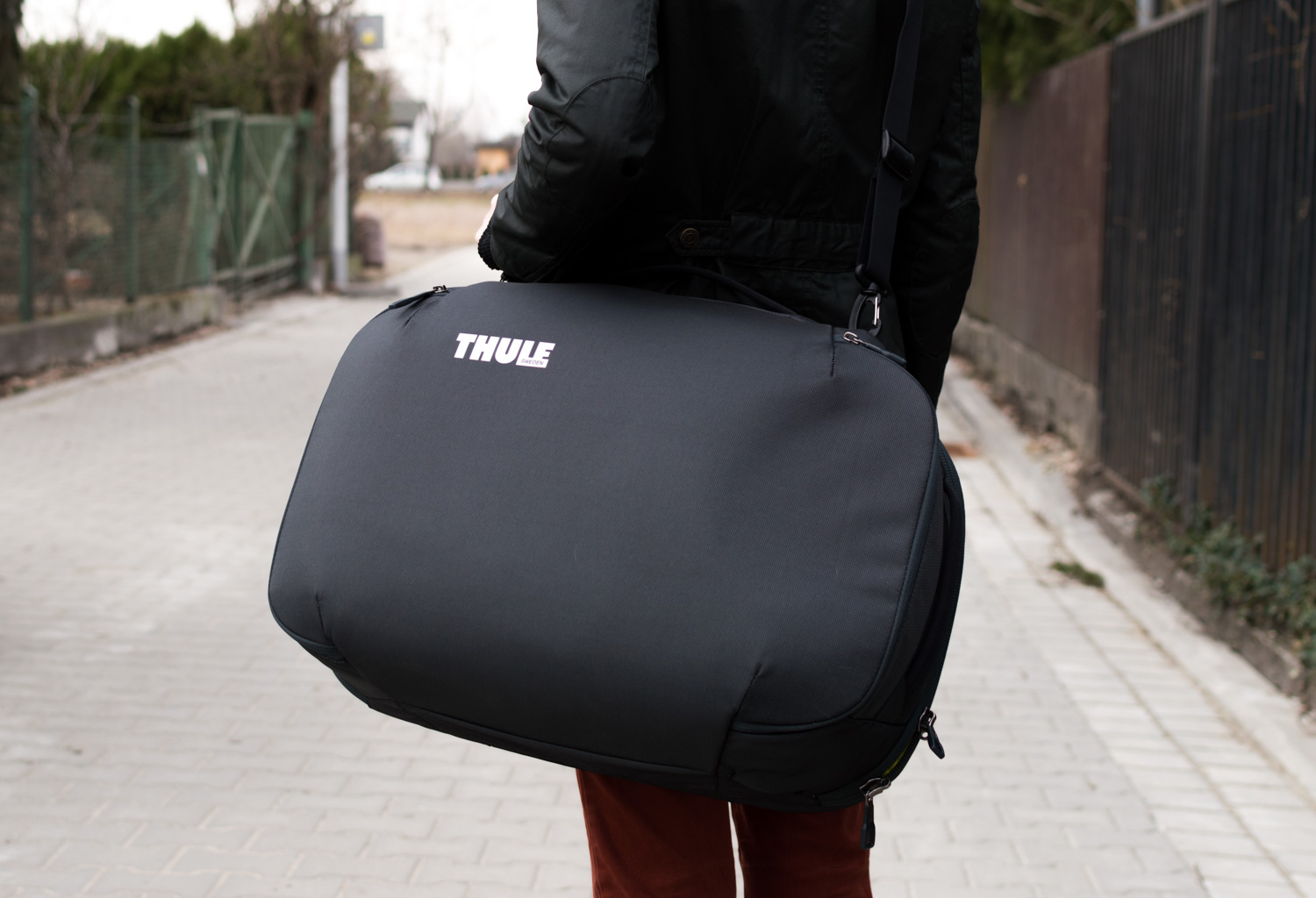 Thule-Subterra-Carry-On-40L-25 class="wp-image-549447" 