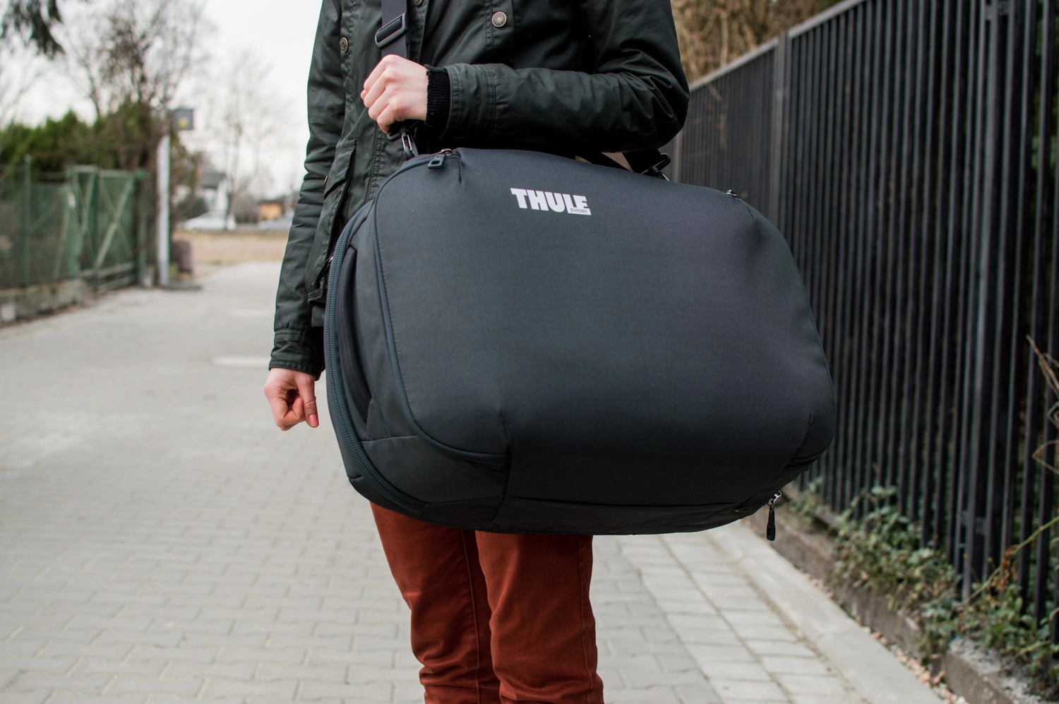 Thule-Subterra-Carry-On-40L-26 class="wp-image-549448" 