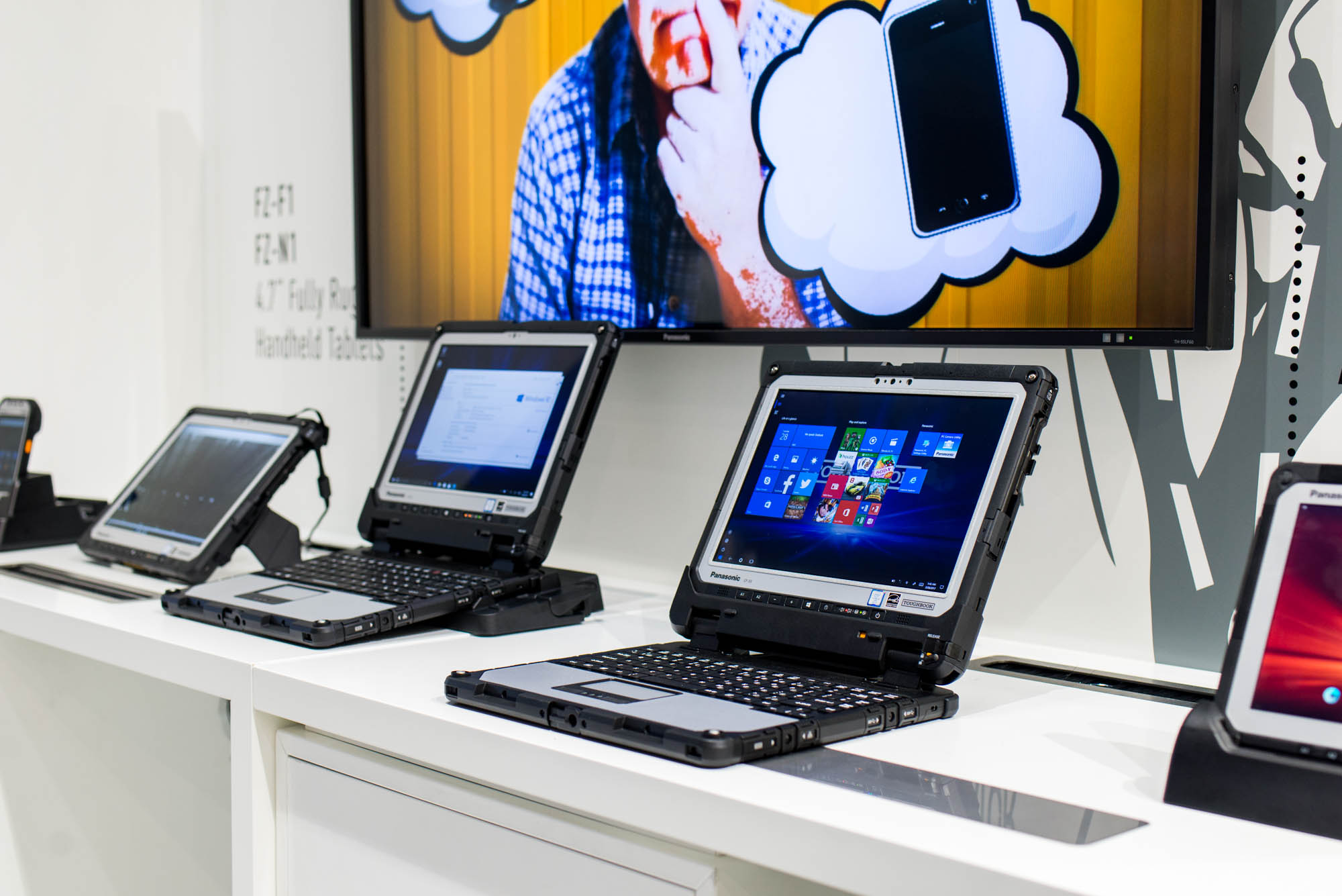 Toughbook-C33-MWC-2017-3 class="wp-image-548292" 