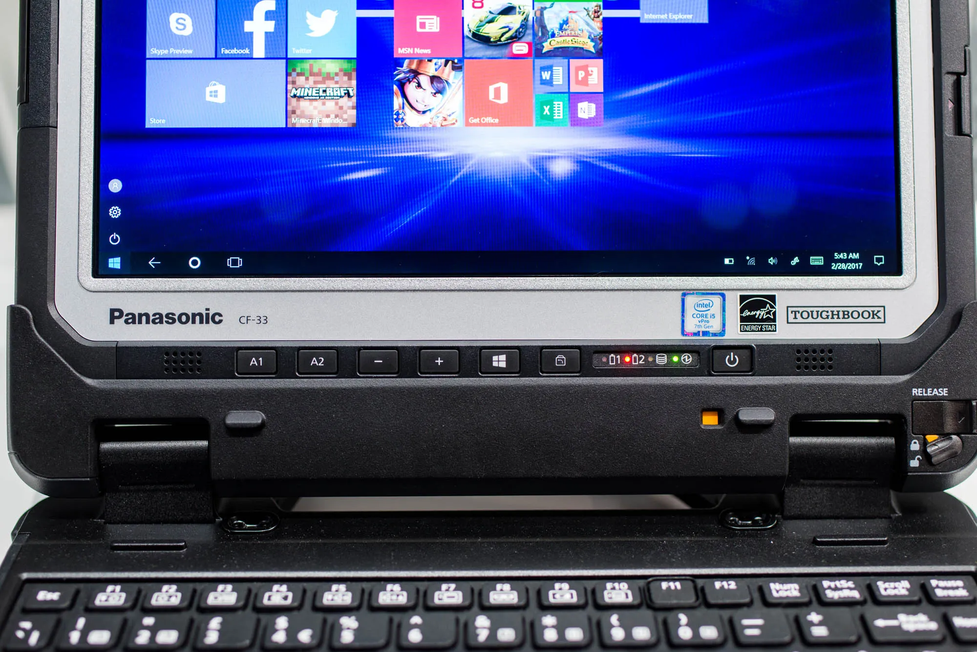 Toughbook-C33-MWC-2017-7 class="wp-image-548300" 