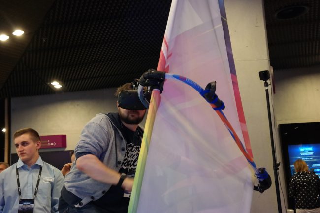 Intel IEM 2017 surfing vr class="wp-image-549115" 
