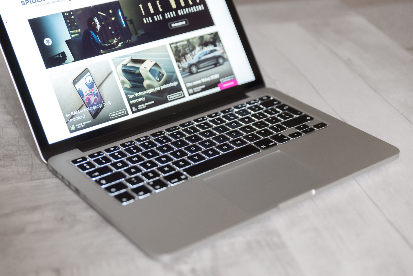 MacBook Pro 2015 - czy warto go kupić w 2017 roku? 